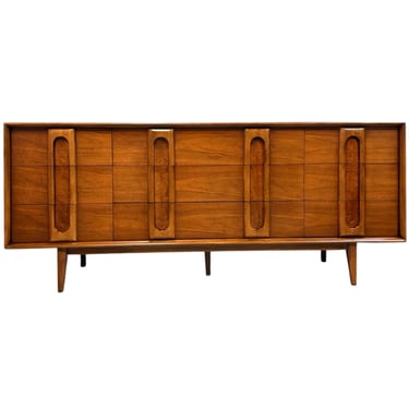 Lane Summit Mid Century Modern 9 Drawer Dresser, Walnut Lowboy with Burl Inserts