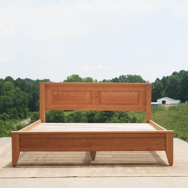 NcRnP02a +Solid Hardwood Bed, Paneled HB, tapered post bottoms; NcRnP02b, Paneled HB, no top caps; NcRnP02c, Herringbone HB - natural color 