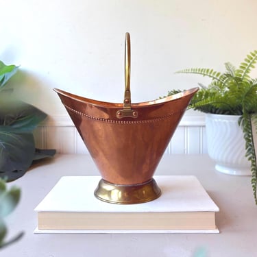 Lombard England Copper & Brass Flower Basket, Vintage 1960s Mid Century Footed Planter with Floral Frog 