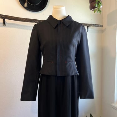 Ollie Sang Y2K 100% Wool Black Pinstripe Zip Up Cropped Blazer Size Small USA 
