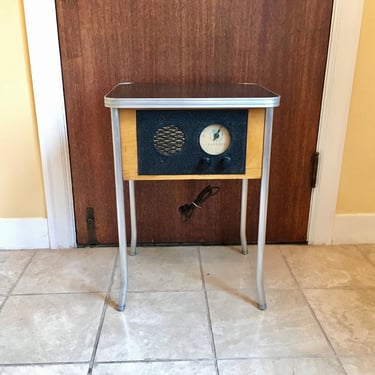1950 PanAmer Chairside Radio, Elec Restored 