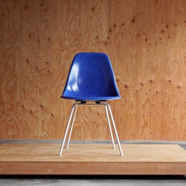 Eames Fiberglass Side Chair Blue DSX Authentic 