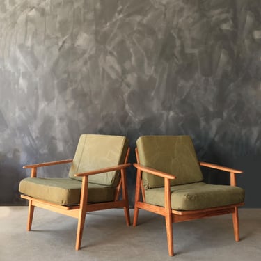 Vintage Mid Century Modern Japanese Walnut Lounge Chairs Pair 