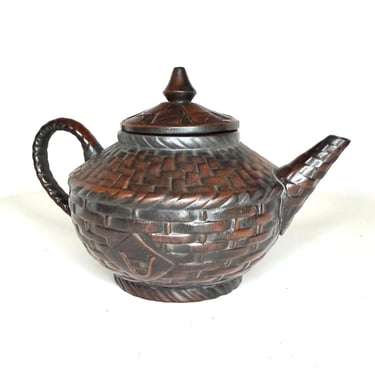 Hand-Made Chinese Purple Clay Teapot 
