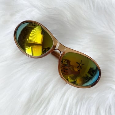 Vintage Y2K Brown and Green Wraparound Sunglasses 