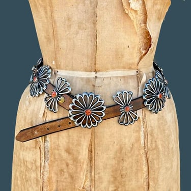 VINTAGE BLOSSOM 60s 70s Navajo Silver Coral Leather Concho Belt | 1960s 1970s Sand Cast Flower Native American Heavy Statement | Medium 