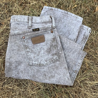 Vintage Wrangler Acid-Wash Jeans/  Size 38x 30/ Style 13MWZ/ All-Cotton Denim/Vintage Denim/Copper Rivets & Leather Tag/Made in USA 