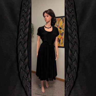 Vintage 1950s Black Braided Scoop Neck Accordion Pleated Fit & Flare Full Circle Skirt Dress with Belt / 50s LBD Audrey Hepburn Marilyn 