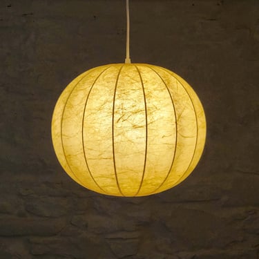 Round Cocoon Resin Hanging Lamp by Achille Castiglioni for Flos (36 cm) | Italian Midcentury Modern | 1960s 