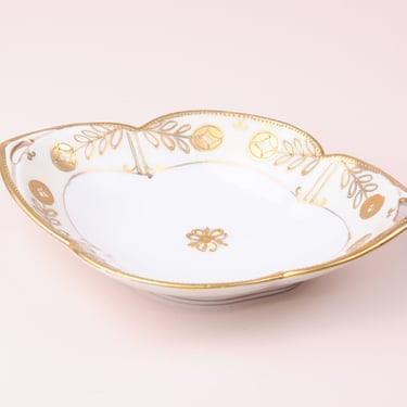 Vintage Nippon Porcelain Trinket Dish: Gold Moriage Candy Nut Catchall 
