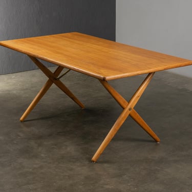 Hans Wegner AT303 