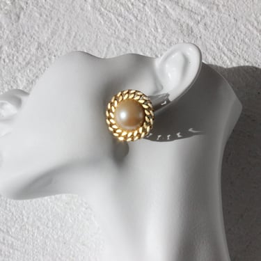 80s Baroque Champagne Pearl & Gold Tone Clip On Wedding Earrings 