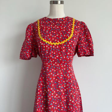 Vintage 70s Bohemian Calico Dress with Ditsy Tulips and Daisy Floral; 70s Summer Red Raggedy Anne  Gunne Sax Maxi Dress Ric Rac Collar 
