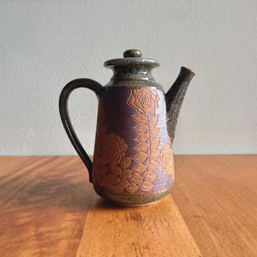 Vintage studio pottery teapot by Washington artist Larry Richmond / handmade rose-covered ceramic teapot 