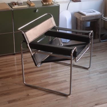 Rent: Wassily Chair by Marcel Breuer for Gavina