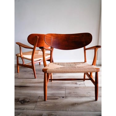 Pair of Original Hans J. Wegner Ch22 Lounge Chairs, Ca. 1950