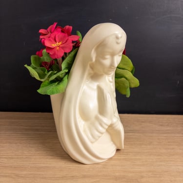 Mid Century Haeger Planter, Virgin Mary with Clasped Hands, Cream Off-White Glaze 