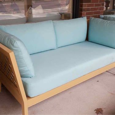 McKinnon & Harris duVal Alexander Outdoor Sette in Deco Yellow & Robins Egg Blue