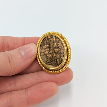 Dried Flower Pin 