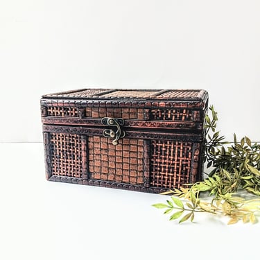Vintage Wood Rattan Woven Wicker Bamboo Brass Pirate Treasure Chest/Storage Chest/ Boho Rustic Farmhouse Country Cottage/ Rustic Brass Lock 