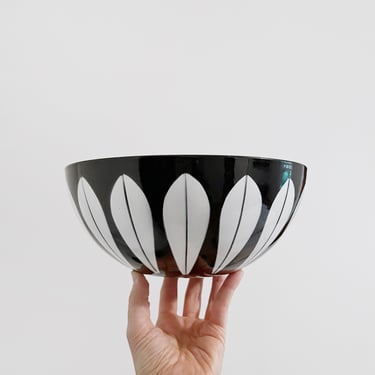 Vintage Mid Century Cathrineholm Norway Enamel Lotus Bowl White on Ink Black 9.5