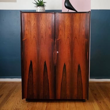 Shipping is not free! Mummenthal and Meier Roosewood 