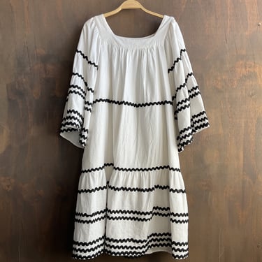 Western Black and White Dress