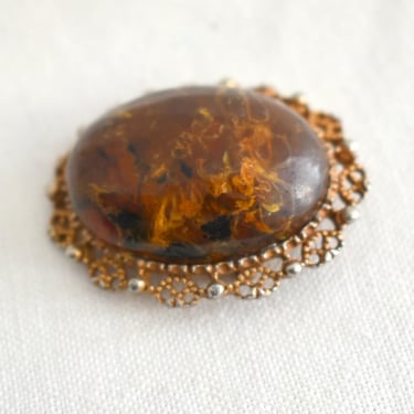 1960s Orange-Brown Oval Brooch 