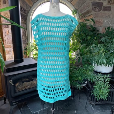 Vintage 1970s Handmade Turquoise Blue Open Weave Crocheted Tunic Vest Bathing Suit Coverup 