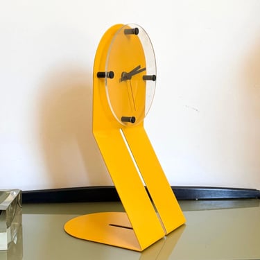 Vintage Yellow Table Clock “Clocky” Gaspare Cairoli Design for Seccose / NOS / Italy, 1980s 
