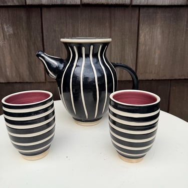 Vintage set Teapot & 2 Cups Studio art Pottery Black White By EPG Eileen Goldenberg 2005 