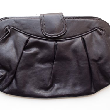 Chateau | Vintage 80’s Dark Plum Faux-Leather Handbag Clutch 