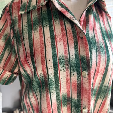 Vintage 70s Psychedelic Short Sleeve Speckled Vertical Striped Blouse Wingtip Collar; 60s Varsity Cuffed Short Sleeve Fall  Button Down L 