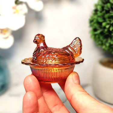 Amber Carnival Glass Mini Hen on Nest Salt Dish, Depression Style Chicken - Vintage Style, Farmhouse Kitchen Decor, Ring Holder, Farm Ranch 