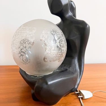 Ceramic Lady Globe Lamp in black 