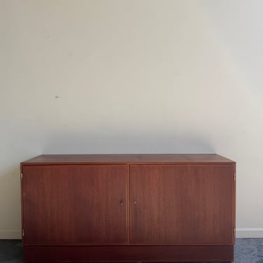 Poul Hundevad Danish teak sideboard