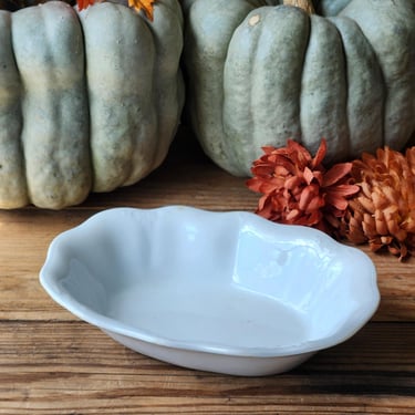 Antique ironstone bowl scallop edged Johnson Bros 