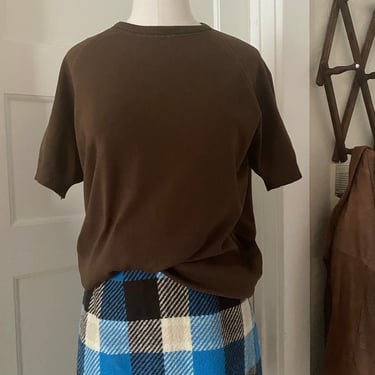 Vintage 70s Stretch Knit Chocolate Brown Ribbed Top Short Sleeve with Raglan Sleeves; 70s Mod Polyester Brown Short Sleeve Knit Blouse M 
