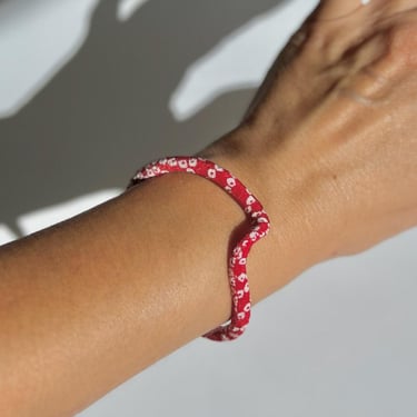 Red Bracelet, japanese bracelet, kimono bracelet, japanese cord bracelet, shibori print, japanese style bracelet, wave shape bracelet 