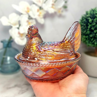 Golden Amber Carnival Glass Hen on Nest Chicken Candy Dish - Vintage Style Farmhouse Kitchen Decor, Depression Style Glass, Jewelry Box 