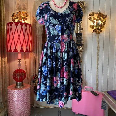 vintage 1980s black floral rayon dress 80s fashion babydoll scallop full skirt L 
