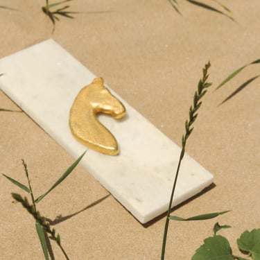 Large Vintage Gold Tone Horse Head Brooch Pin | Sculptural Sand Cast | Abstract Modernist | Horse Portrait | Statement Equestrian Jewelry 