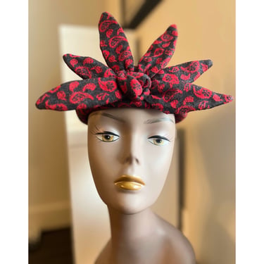 Ingrid vintage 50s statement hat, arnold constable, 1950s perch hat, tall fascinator, womens hats, 1940s millinery burlesque hat, wool hat 
