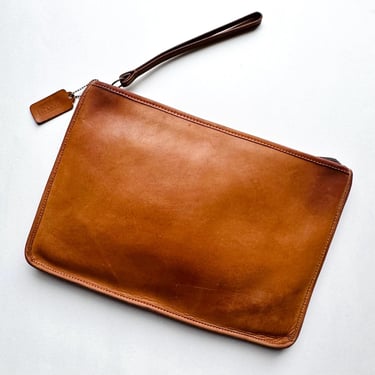 Vintage Coach 9555 Large Slim Clutch Bag British Tan Glued In Tag 1970s NYC 