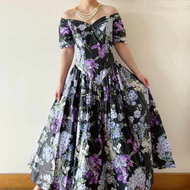vintage floral dress puff sleeve tea dress sun dress romantic cotton dress midi dress maxi dress circle dress black purple Iris  Made in USA 