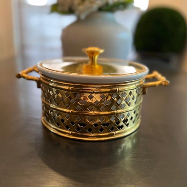 Beautiful vintage faux bamboo Hall serving casserole dish 