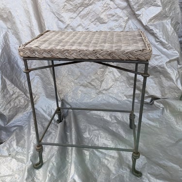 Table 16 x 20.25 x 19.75