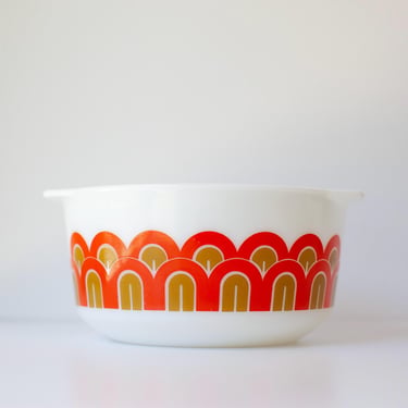 Vintage Pyrex Fish Scales Ovenware Glass Bowl - 3 Qt. - 344 