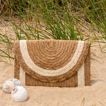 Natural Straw Clutch