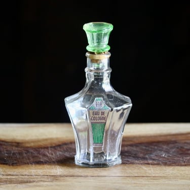 Vintage Art Deco Perfume Bottle with Uranium Glass Stopper, Elegant Vanity Decor, Mid Century H&S Eau De Cologne Decanter, Collector Gift 
